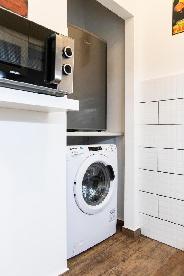 Astoria Tiny Apartment Budapest Bagian luar foto