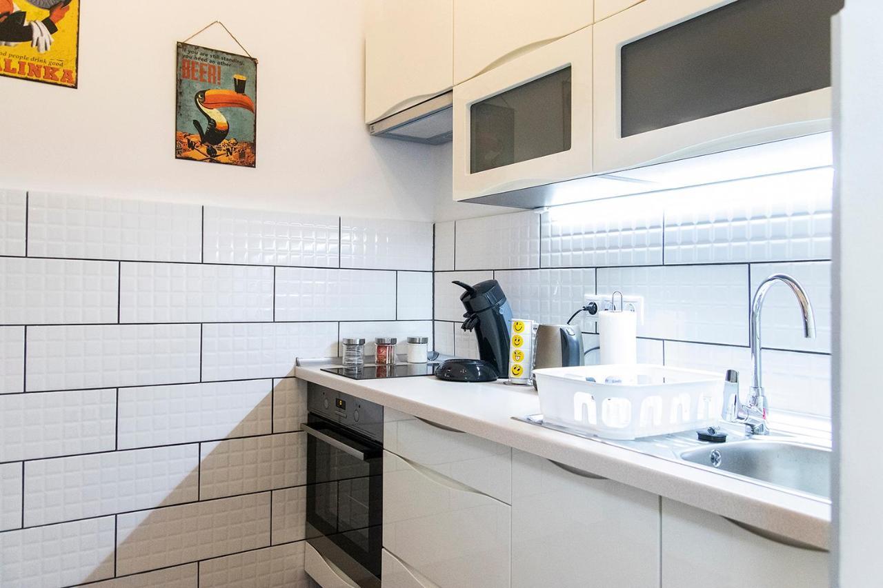Astoria Tiny Apartment Budapest Bagian luar foto