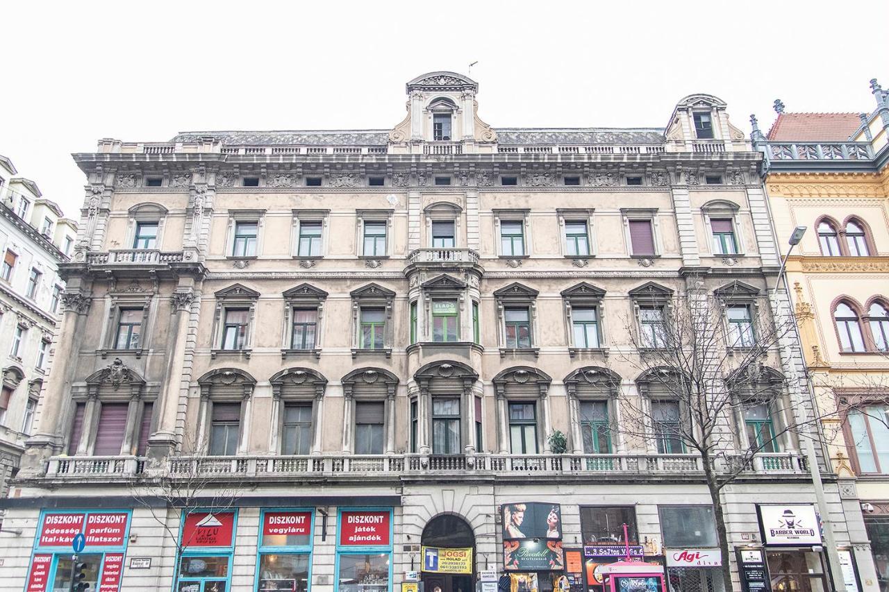 Astoria Tiny Apartment Budapest Bagian luar foto