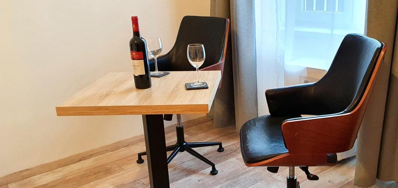 Astoria Tiny Apartment Budapest Bagian luar foto